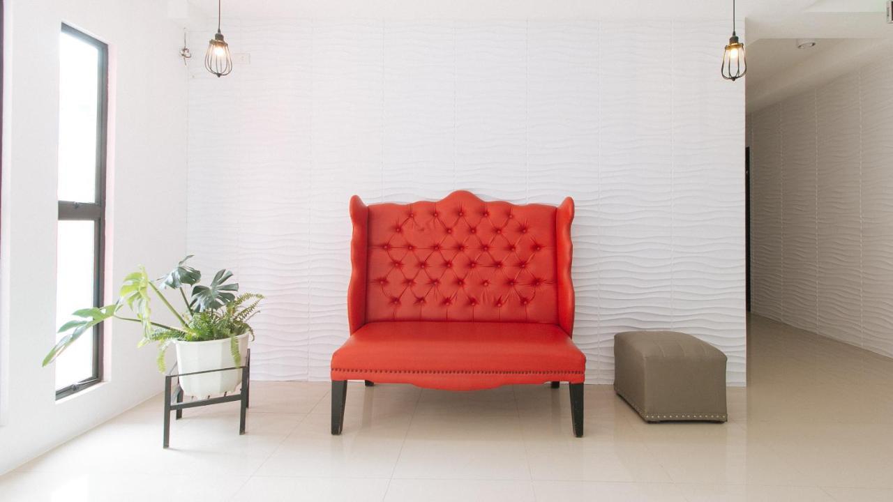 Reddoorz Plus At Dbuilders Poblacion Bgc Taguig Ngoại thất bức ảnh