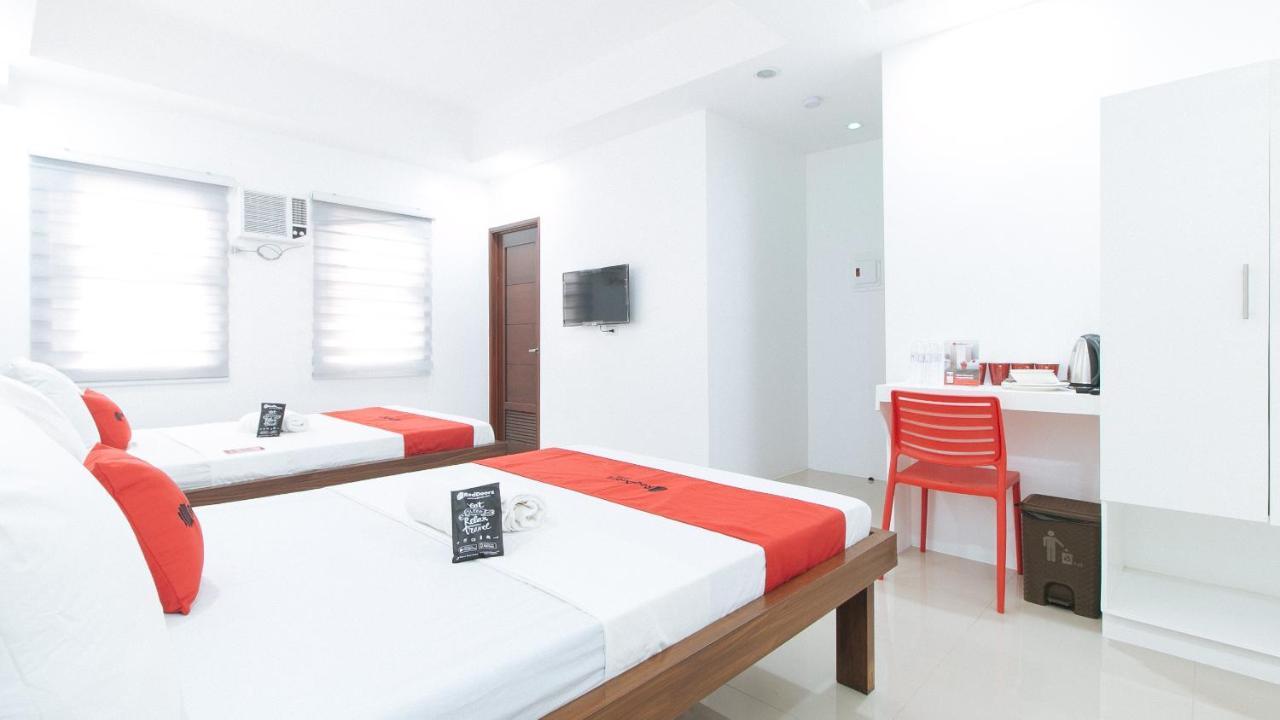 Reddoorz Plus At Dbuilders Poblacion Bgc Taguig Ngoại thất bức ảnh