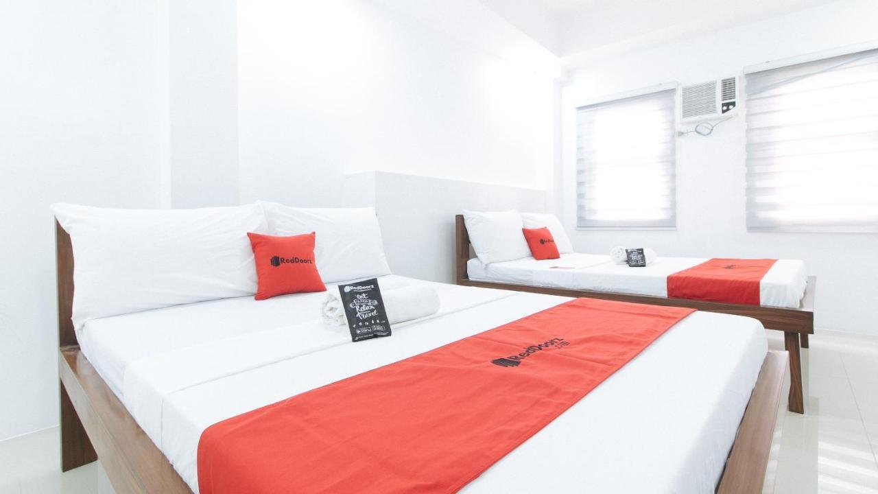 Reddoorz Plus At Dbuilders Poblacion Bgc Taguig Ngoại thất bức ảnh