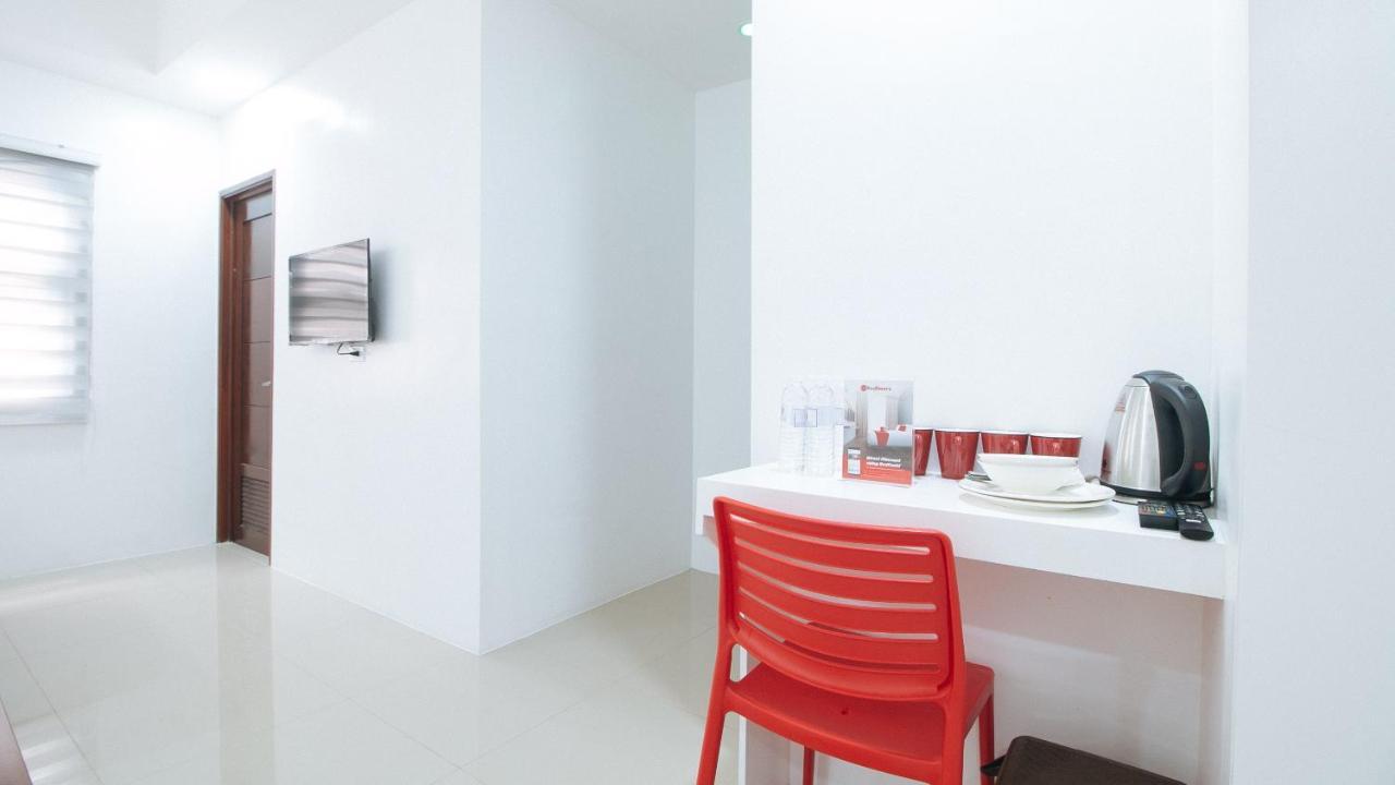 Reddoorz Plus At Dbuilders Poblacion Bgc Taguig Ngoại thất bức ảnh
